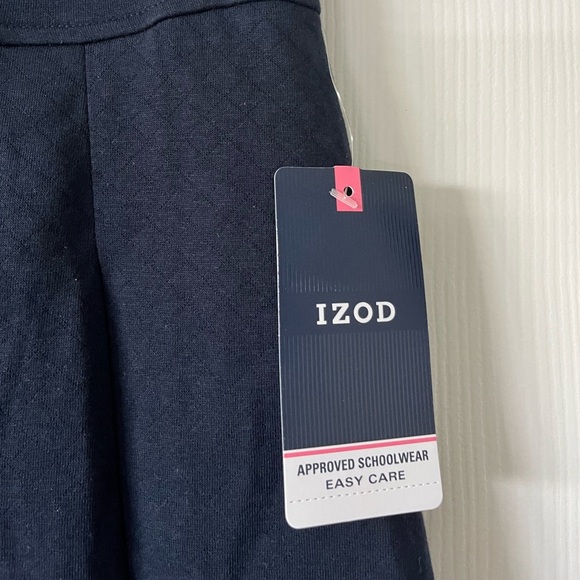 NWT, size 14 navy pull on uniform skort by IZOD - Picture 2 of 8